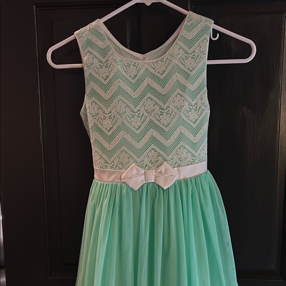 Beautiful Lace Kids Dress